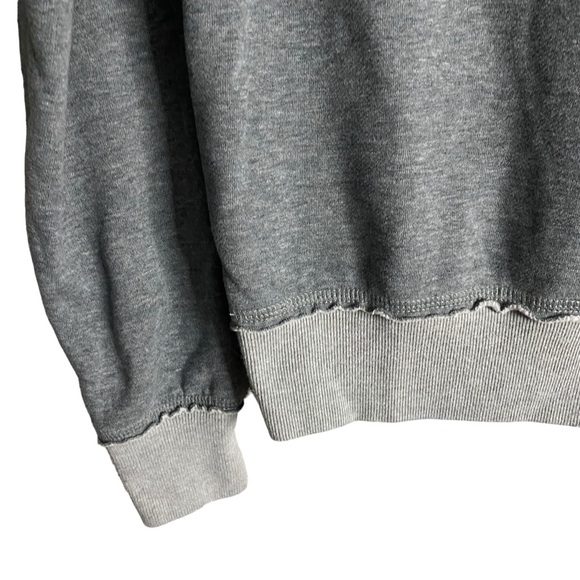 Universal Studios The Wizarding World of Harry Potter Gryffindor Sweatshirt - Picture 4 of 8